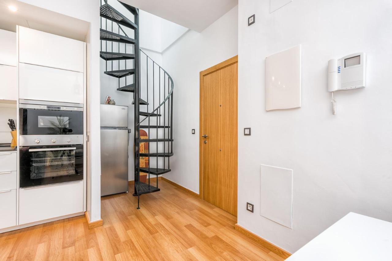 Atico Con Terraza Ac 1hab En El Centro Y Piscina Comunitaria Apartament *