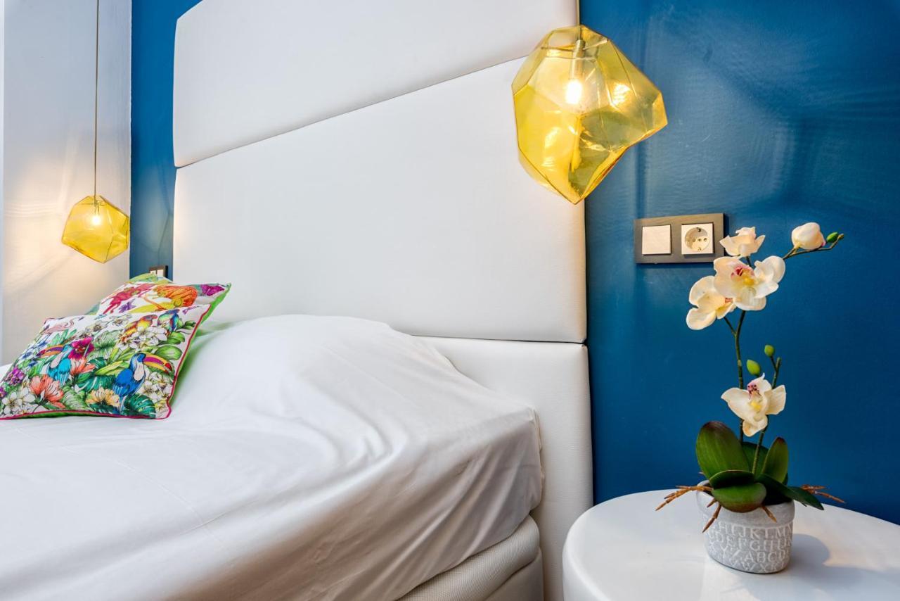 Atico Con Terraza Ac 1hab En El Centro Y Piscina Comunitaria Apartament Malaga